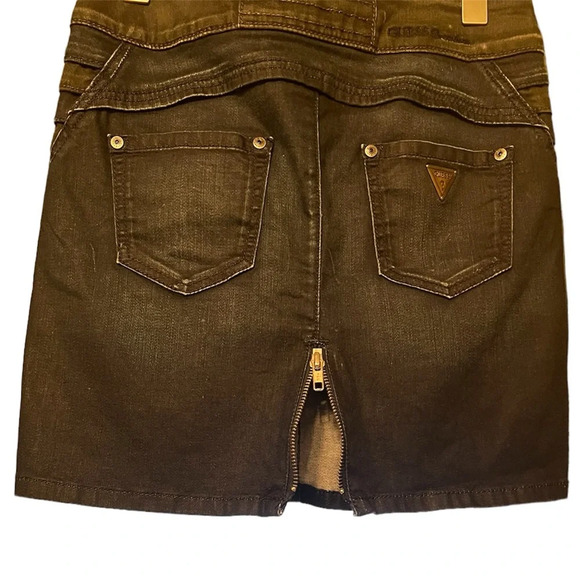 Guess premium denim skirt with zipper in back, size 27 - Picture 4 of 11
